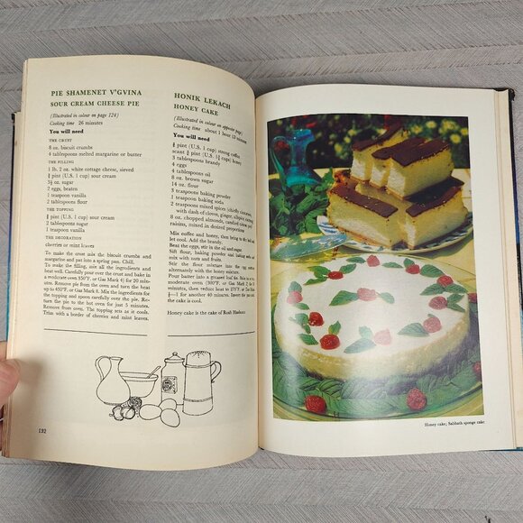 Jewish Cooking For Pleasure Molly Lyons Bar-David Vintage Hardcover Cookbook - Picture 5 of 8